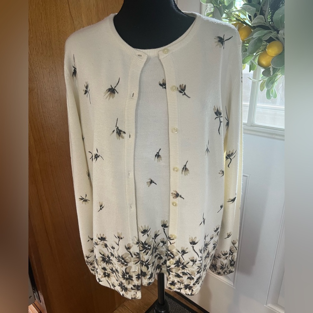 Sag Harbor, Floral Pattern Women's 2 Piece Cardigan Sweater & Short Sleeve Top